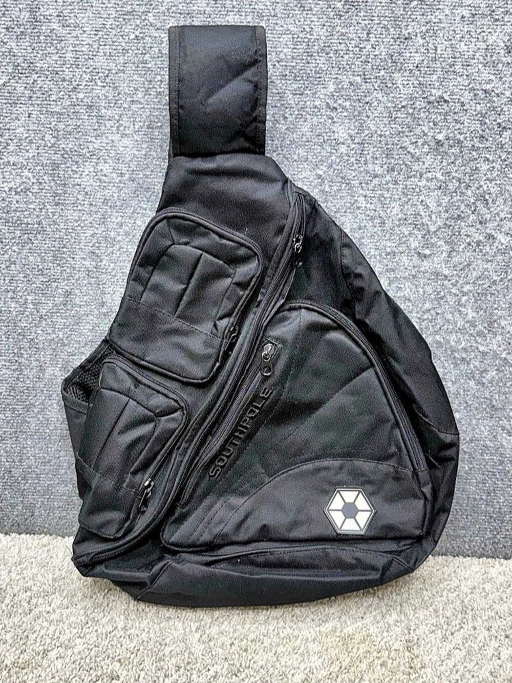 Southpole large sling bag book bag triangle day trip bag black w/ minor wear